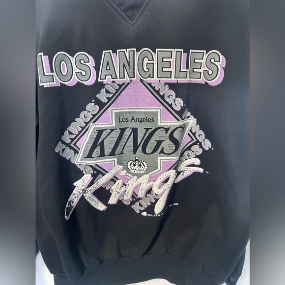 1992Los Angeles Kings sweatshirt
Size: Adult XLarge
Acceptable used condition - Picture 3 of 5